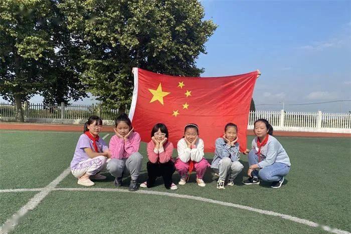 小猪佩奇的公主裙